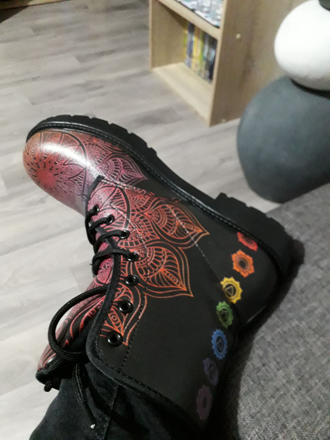 Customer photo review of Boots Chakra