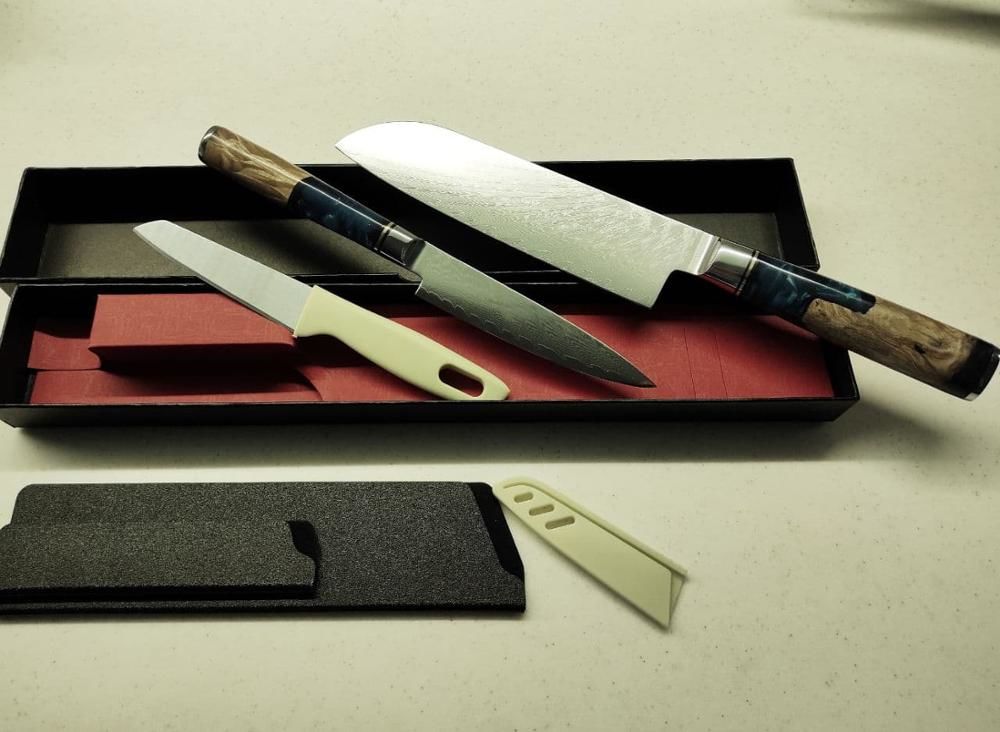 Customer photo review of Tsunami Collection — Signature Japanese VG10 Damascus Steel Knife Set with Blue Resin Burl Wood Handles