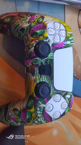 Customer photo review of Draconika - PS5 Controller Skin