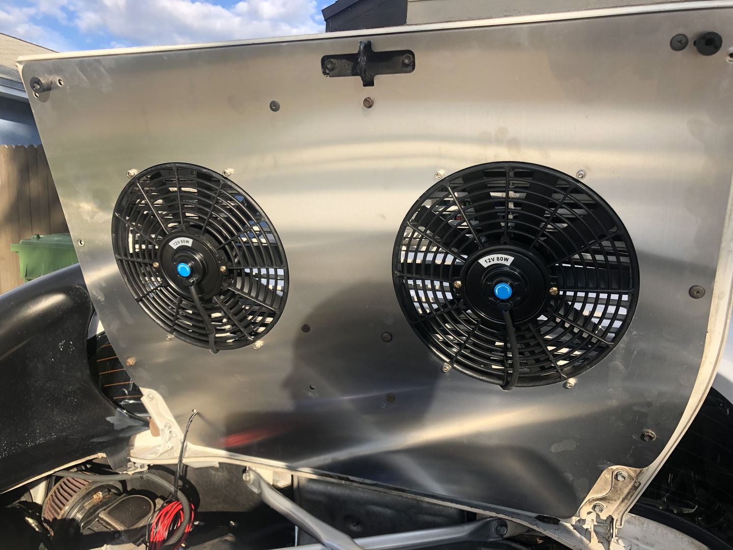 Customer photo review of Engine Lid Dual Fan Shroud (Forged Carbon Fiber/Mirror Finish/Carbon Fiber/Raw Aluminum)