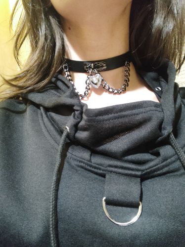 Customer photo review of Women Heart Choker Necklace