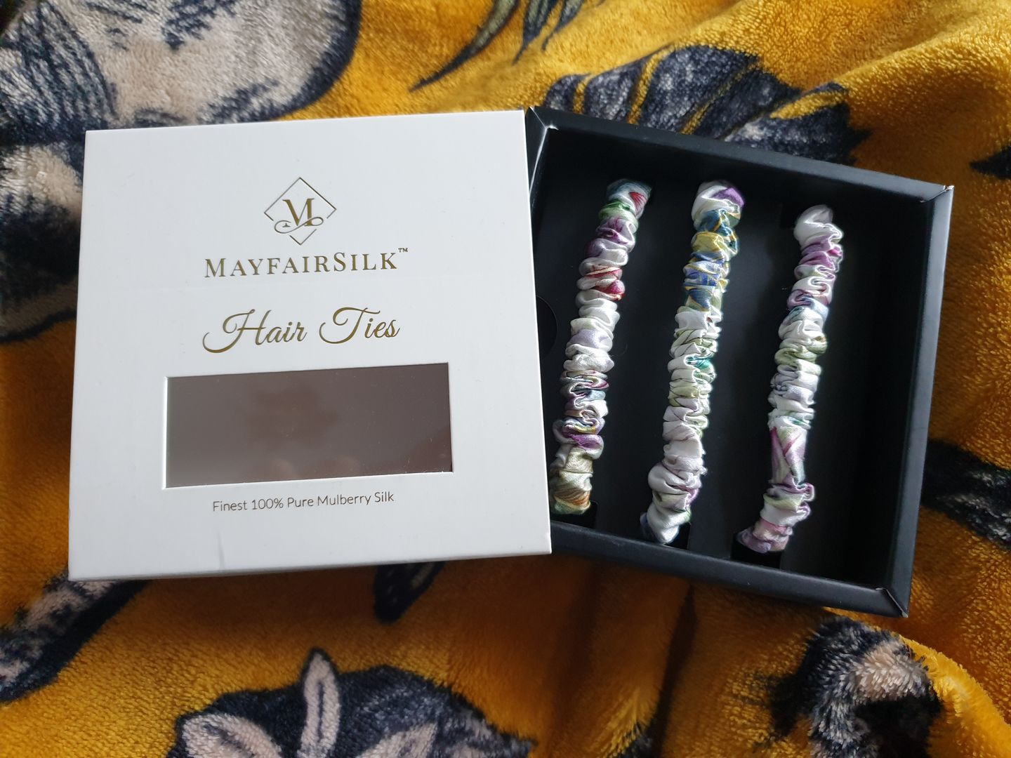 Customer photo review of Iridescent Garden Silk Hair Ties Set