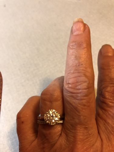 Customer photo review of Moissanite Fashion Flower Sterling Silver Wedding Ring