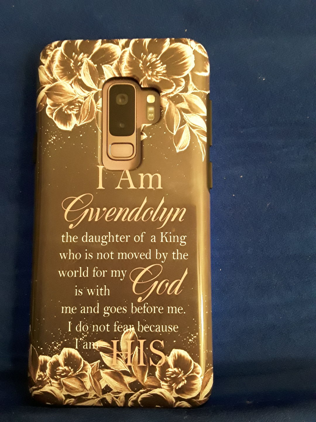 Customer photo review of I am the daughter of a King personalized name iPhone case | Christian gifts