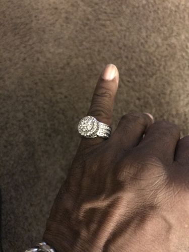 Customer photo review of 925 Sterling Silver High End CZ Blizzard Ring