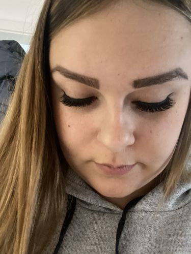 Customer photo review of Magic Lashes Glamour Bundle