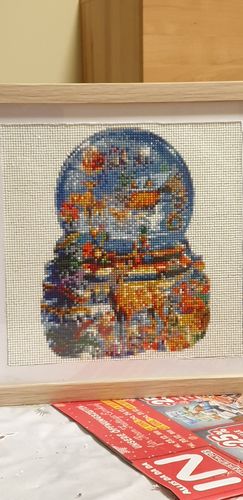 Customer photo review of Diamond Painting - Winterliche Schneekugel