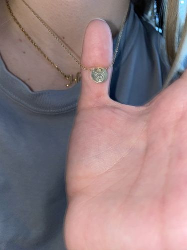 Customer photo review of Gold Dipped Lineart Love Halskette