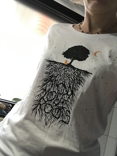 Customer photo review of KNOW YOUR ROOTS (weiss) - BIO  - Damen Premium Organic Shirt