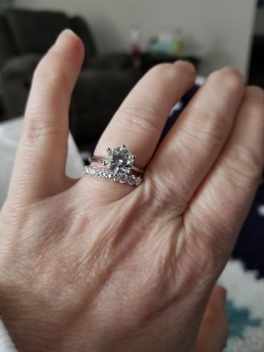 Customer photo review of Moissanite Series Classic Six-Prong Sterling Silver Ring