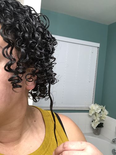 Customer photo review of Hair Growth Serum for Curly Hair with Organic Hemp Seed Oil and Watermelon Fragrance