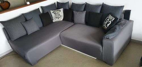 Customer photo review of Gris anthracite - Housses Extensibles de Fauteuil et Canapé - La Maison des Housses