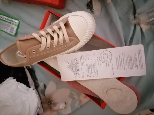 Customer photo review of Reema Flat Sneakers