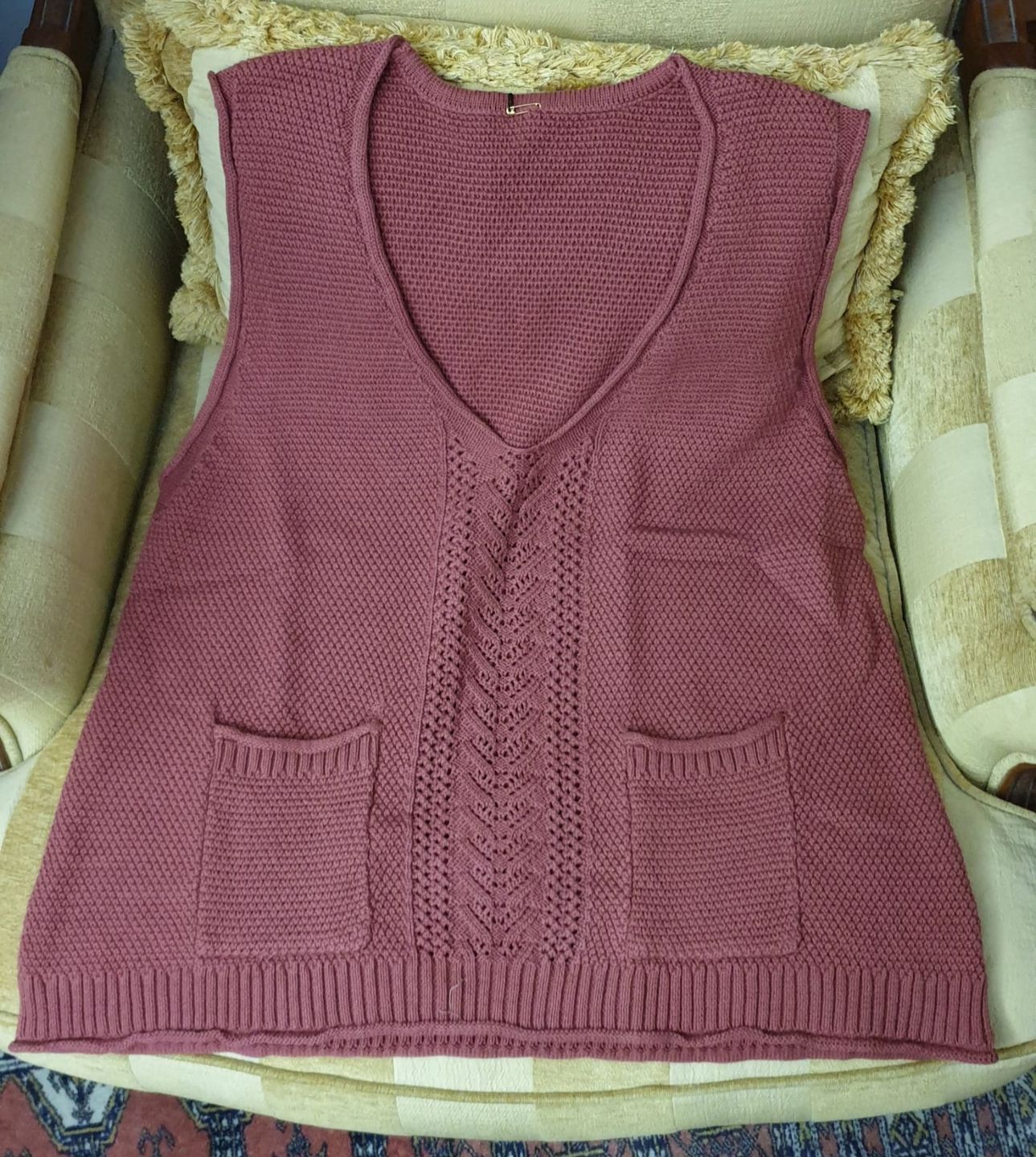 Customer photo review of Plus Size Women Pocket Knitted Hollow Sweater Vest