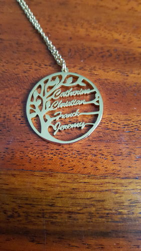 Customer photo review of Mon meilleur cadeau ©  : Collier Arbre de Vie Unisex Personnalisé