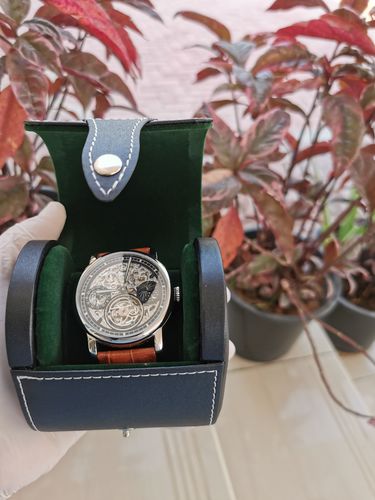 Customer photo review of Black Leather Timepiece Travel Box