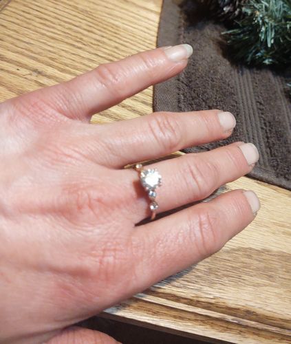 Customer photo review of Louily 1.25 Carat Twist Round Cut Engagement Ring In Sterling Silver