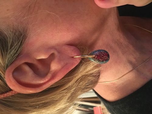 Customer photo review of KAISERLICHE JASPIS-TROPFENOHRRINGE