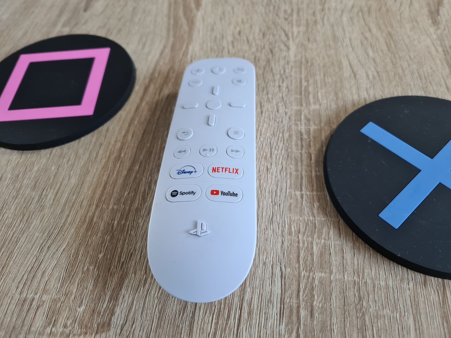 Customer photo review of PS5 Media Remote - Glacier White