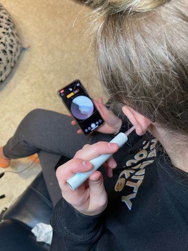 Customer photo review of Bee Gone Wax Ear Cleaner