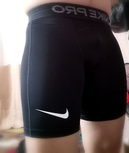 Customer photo review of Nike Men's Pro Shorts