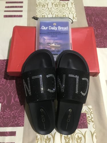 Customer photo review of Respect Flat Slides