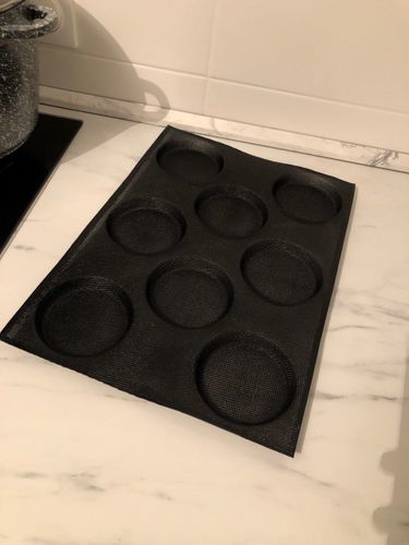 Customer photo review of Moule à Pain Rond Silicone Burger