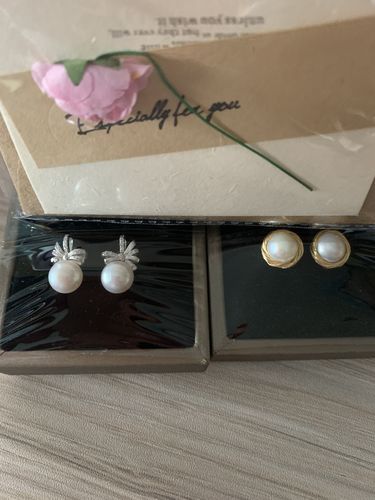 Customer photo review of Elegant Freshwater Pearl Earrings WE00049