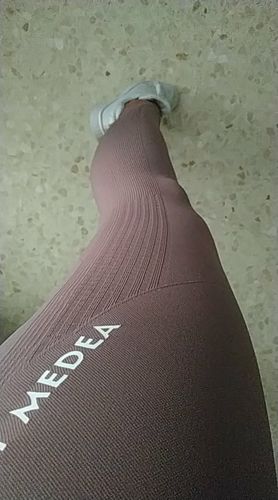 Customer photo review of Waist Shaper Leggings 2-in-1