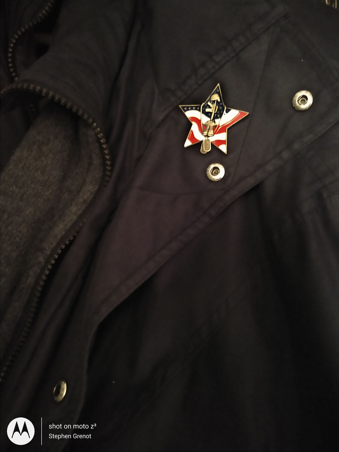 Customer photo review of US Army Veteran Pin