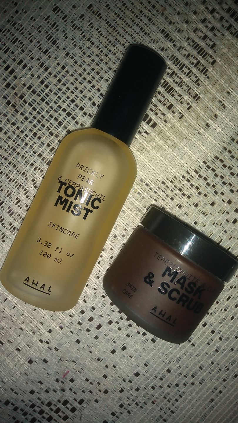 Customer photo review of Mask & Scrub / Mascarilla - Exfoliante de Tepezcohuite