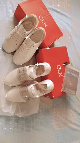 Customer photo review of Rockville Flat Sneakers