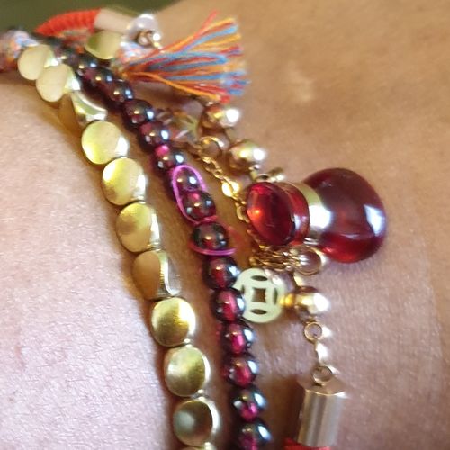 Customer photo review of Lucky Red Money Bag Bracelet