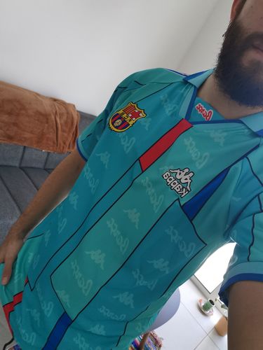 Customer photo review of FC Barcelona 1996/1997 Away kit
