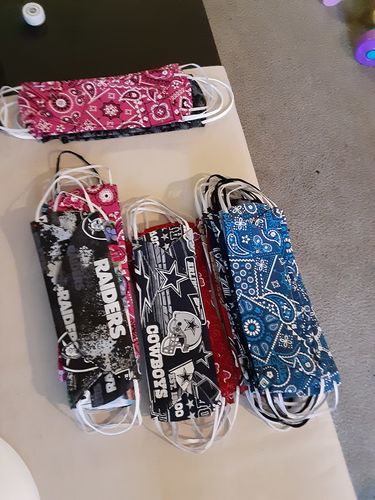 Customer photo review of Black Elastic - 20 Pieces (10 Masks)