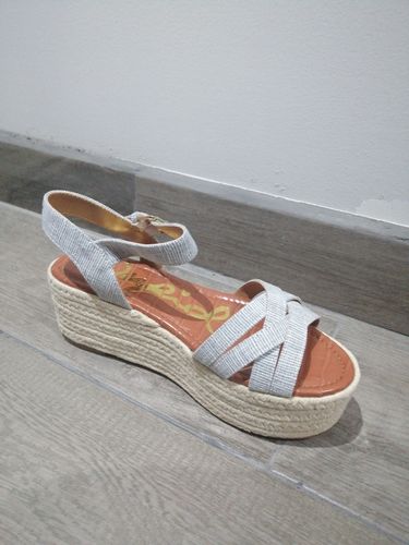 Customer photo review of Sandalia Danila Azul