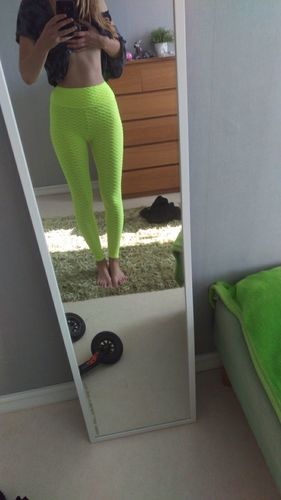 Customer photo review of Cozy Chic- Booty Sculpting Anti Cellulite Leggings V2