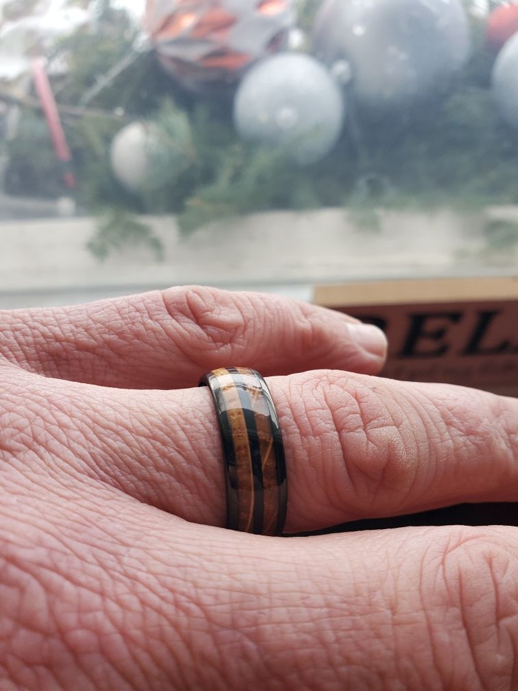 Customer photo review of Black Whiskey Barrel Band