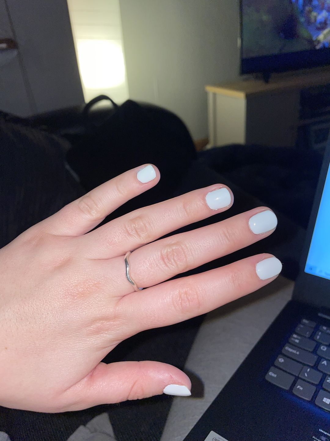 Customer photo review of Semilac 001 Strong White UV Gel Polish 7 ml