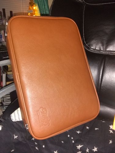 Customer photo review of CLOSE UP LUXURY HAND BAG BY TCC