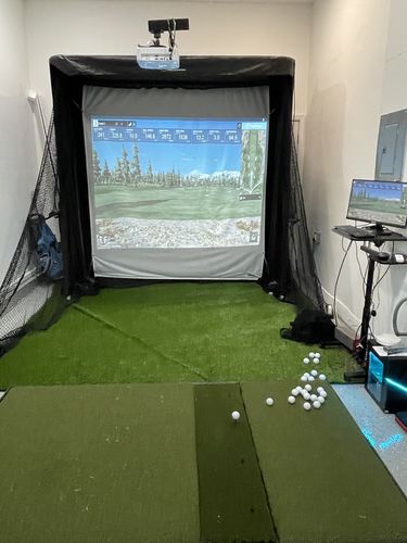 Customer photo review of FlightScope Mevo+ Premium Golf Simulator Package