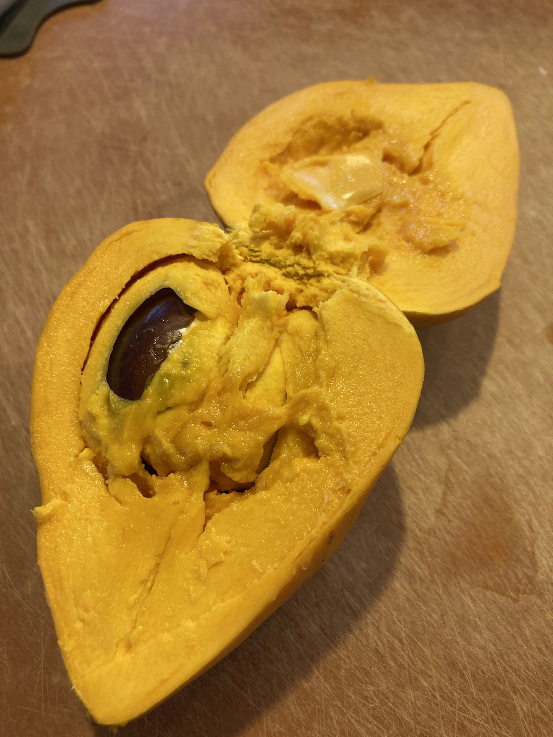 Customer photo review of Eggfruit (Canistel) Box