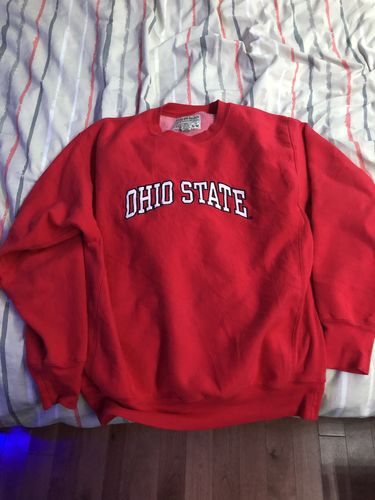 Customer photo review of Vintage Ohio State University Steve And Barry's Sweatshirt Size S/M Fits Large