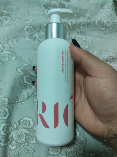 Customer photo review of Sérum Hidratante Corporal Pró-idade