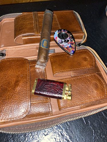 Customer photo review of Castano Cigar Aficionado Handmade Travel Case
