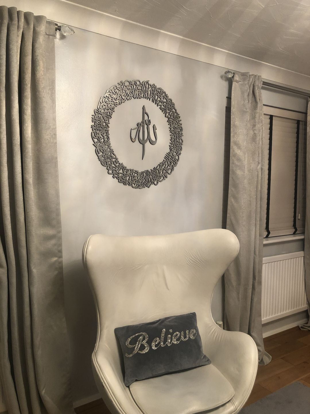 Customer photo review of Ayatul Kursi Circular Acrylic/Wooden Wall Art