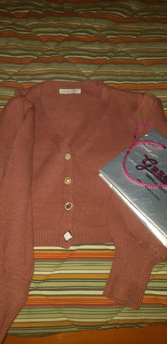 Customer photo review of Cardigan Vicky con bottoni Gioiello