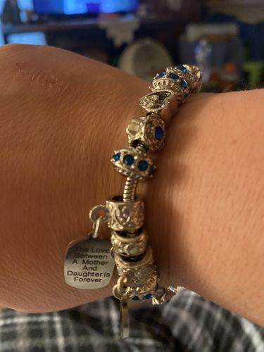 Customer photo review of Mother Daughter Eternal Love Bracelets