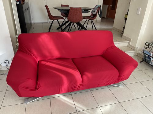 Customer photo review of Rouge - Housses Extensibles de Fauteuil et Canapé - La Maison des Housses