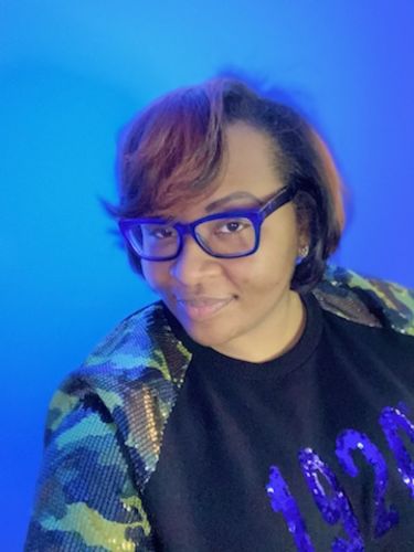 Customer photo review of Camo Sequins Sleeve 1920 Sweatshirt- New Arrival